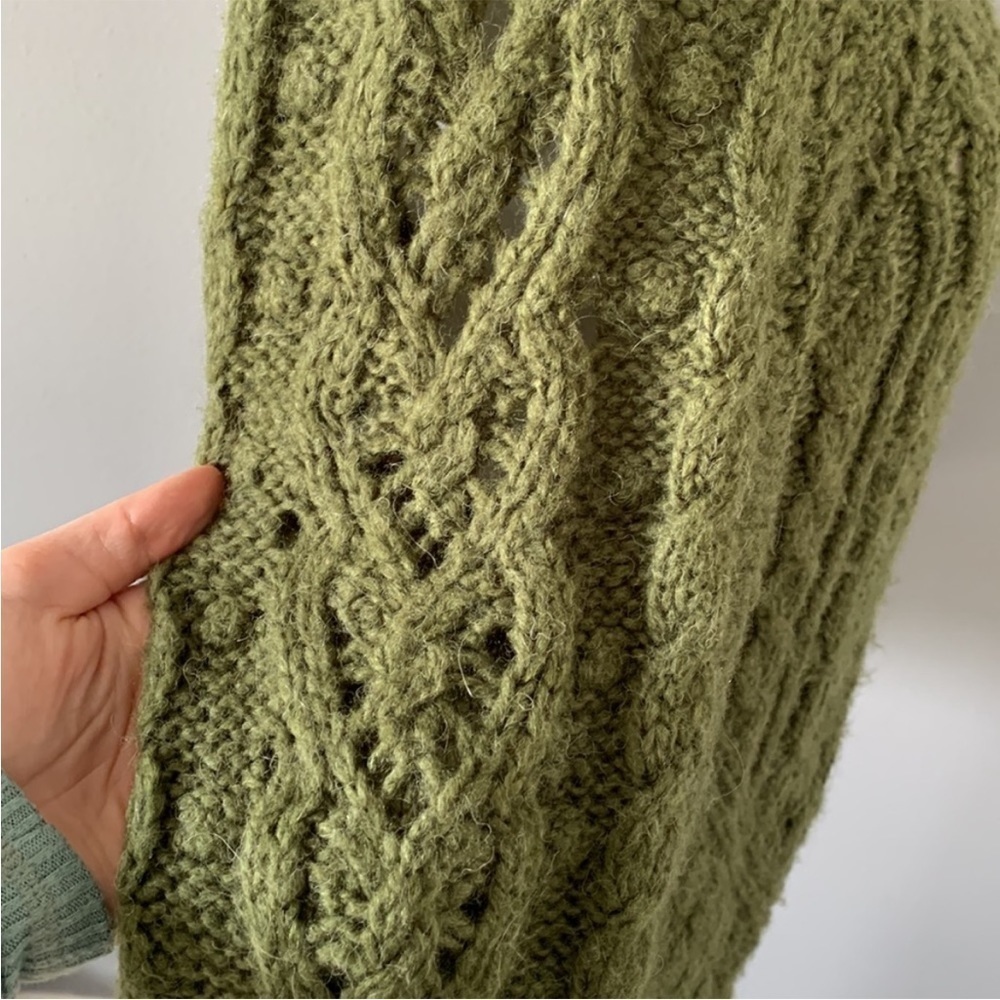 J. Crew Cable Knit Pointelle Alpaca Wool Blend Sweater Popcorn Flowers Green - Picture 6 of 10